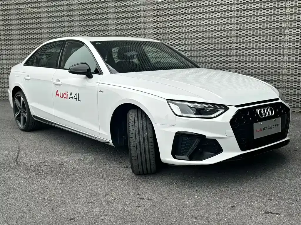 Audi A4L 2024 из CN, фото 9