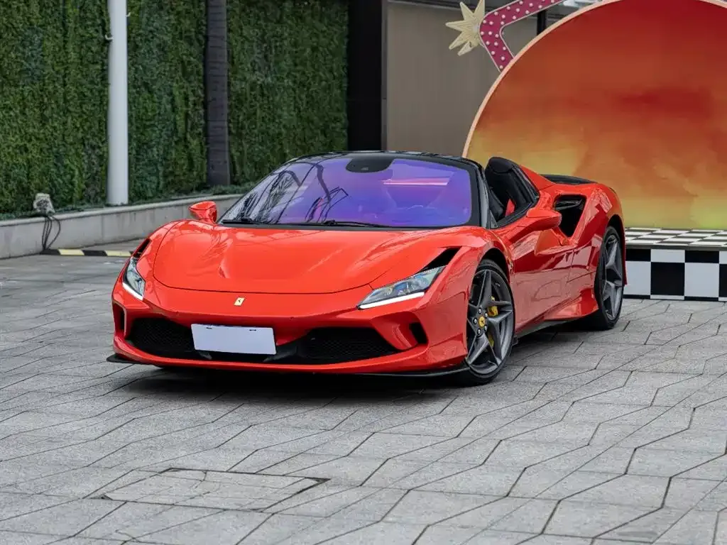 Ferrari F8 — фото 1