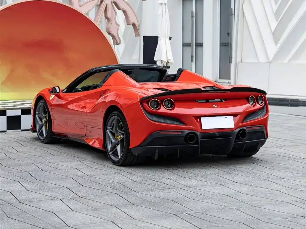 Ferrari F8 — фото 5