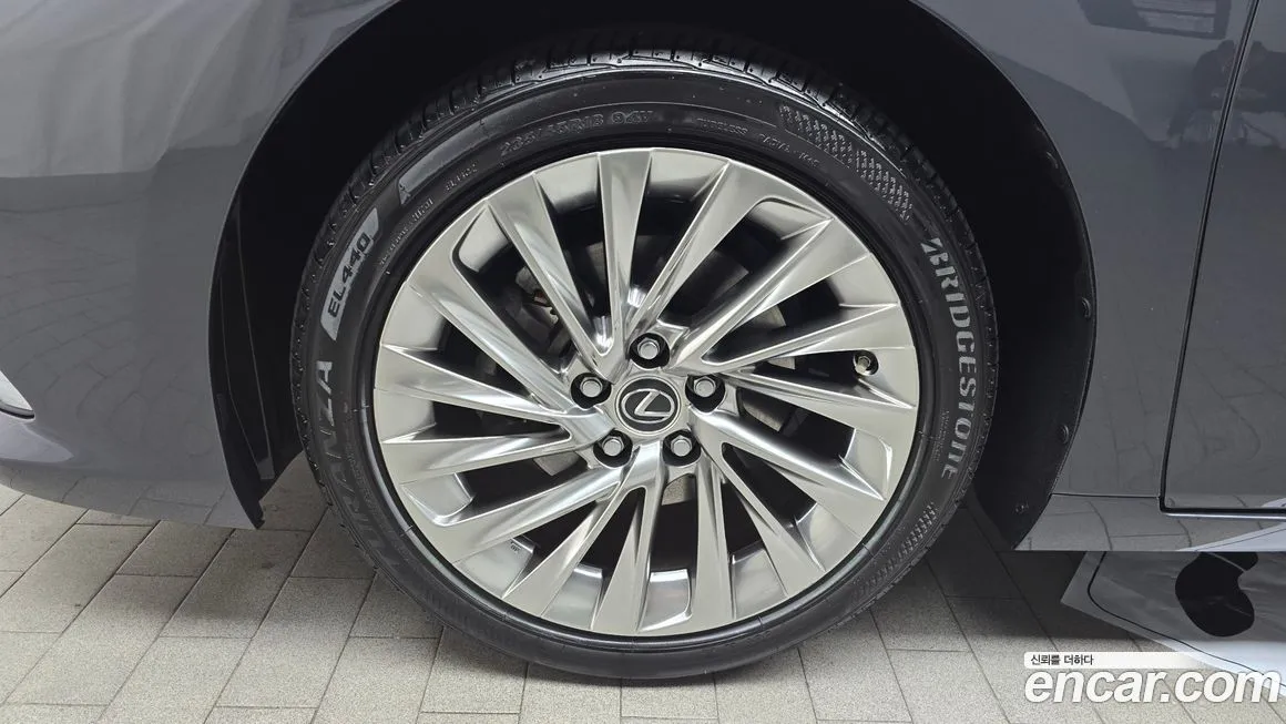 Lexus ES 2023 из KR, фото 4
