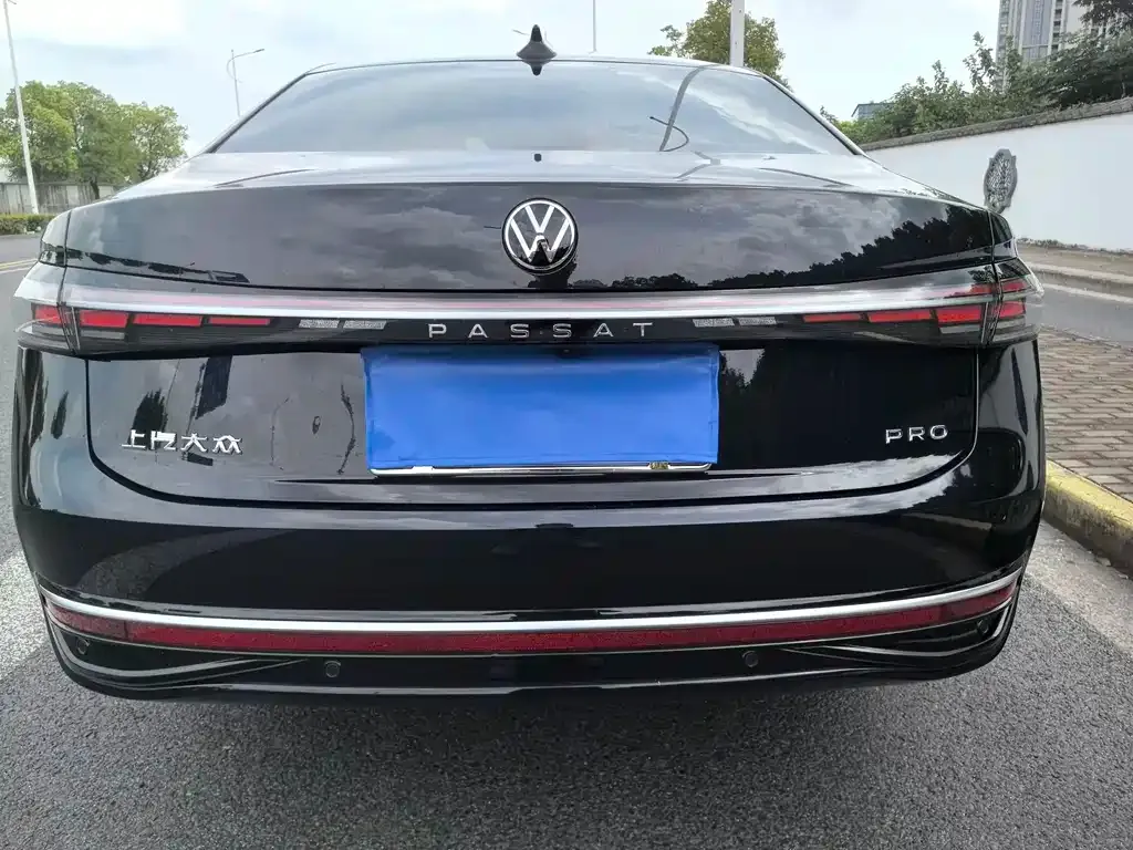 Volkswagen Passat — фото 5