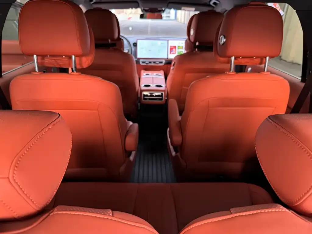 Li Auto L8 2023 из CN, фото 2