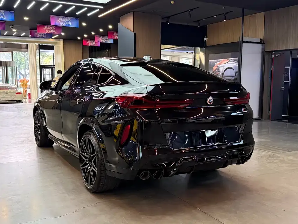 BMW X6 M 2024 из CN, фото 8