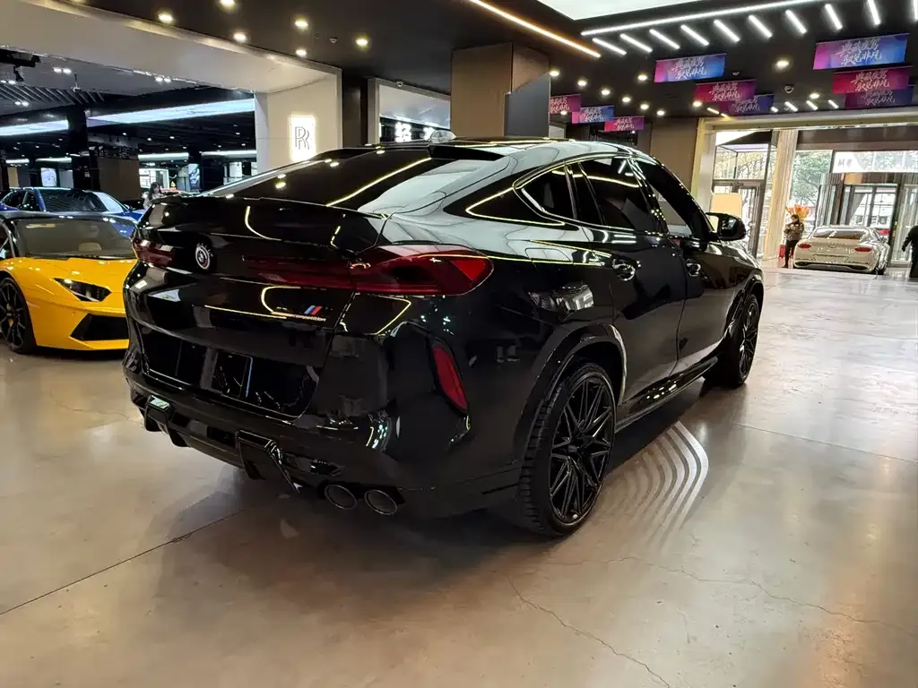 BMW X6 M 2024 из CN, фото 3