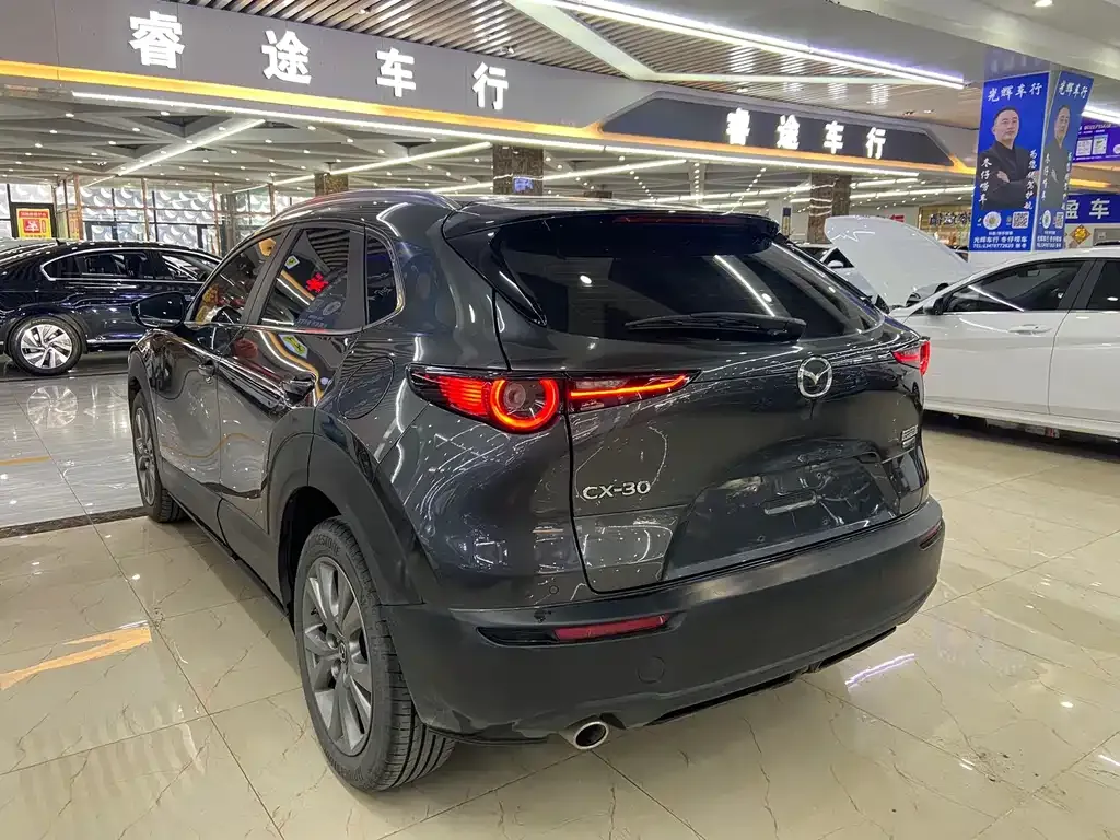 Mazda CX-30 2024 из CN, фото 8