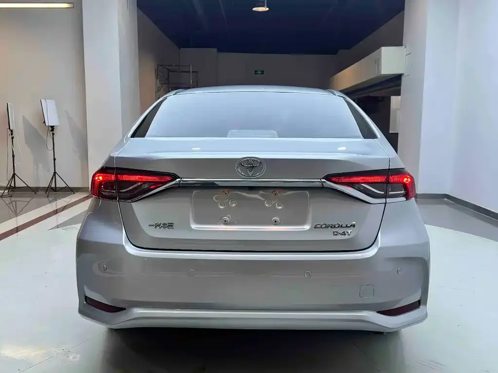 Toyota Corolla 2021 из CN, фото 2