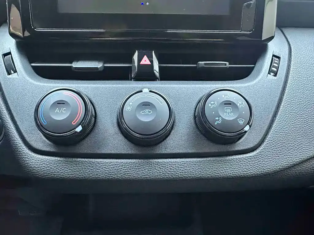 Toyota Corolla 2021 из CN, фото 10