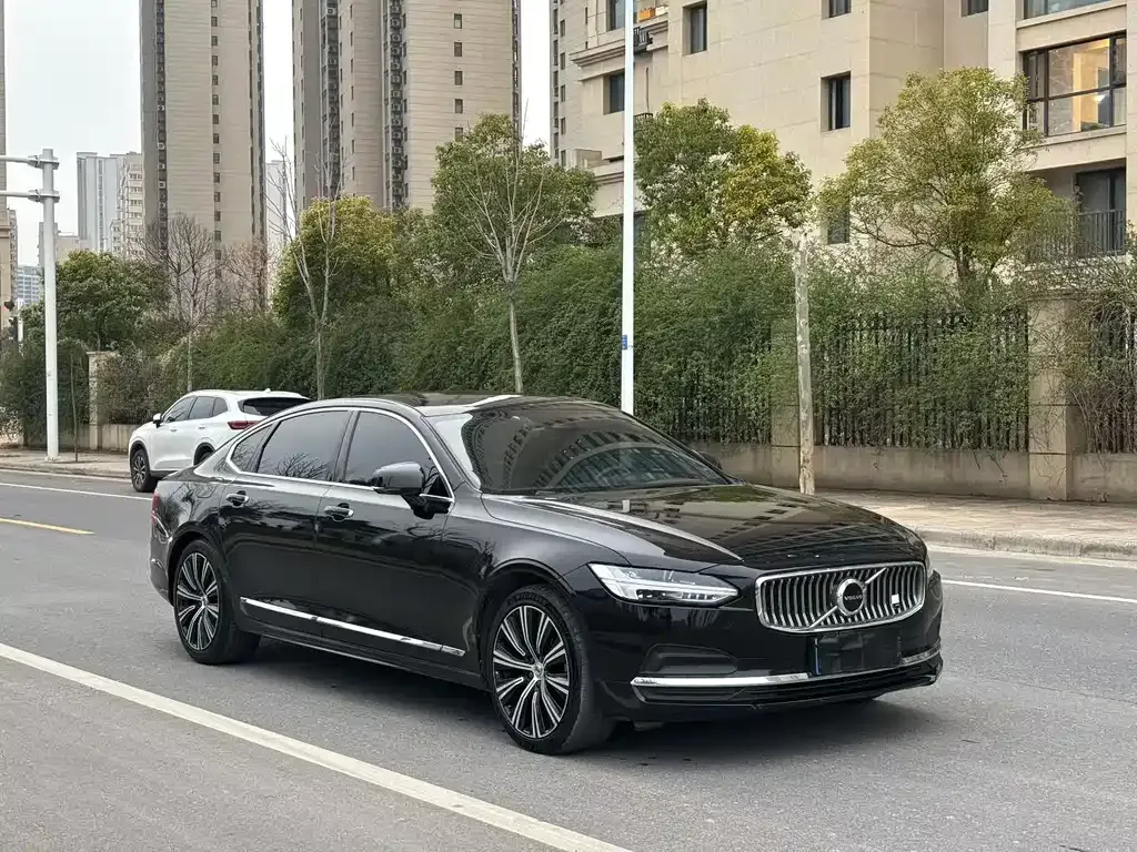 Volvo S90 — фото 9
