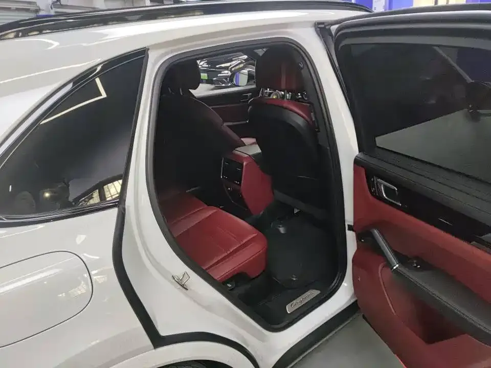 Porsche Cayenne 2023 из CN, фото 2