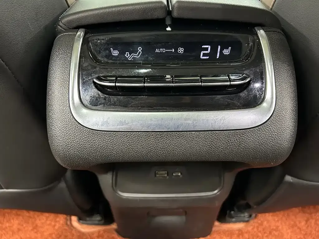 Buick Enclave — фото 10