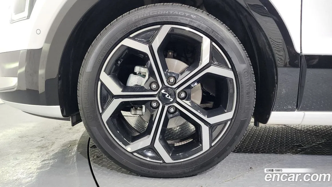 Kia Niro — фото 10