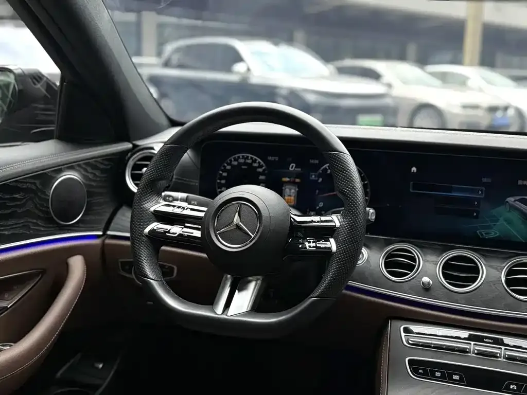 Mercedes-Benz E-Class (Import) — фото 7