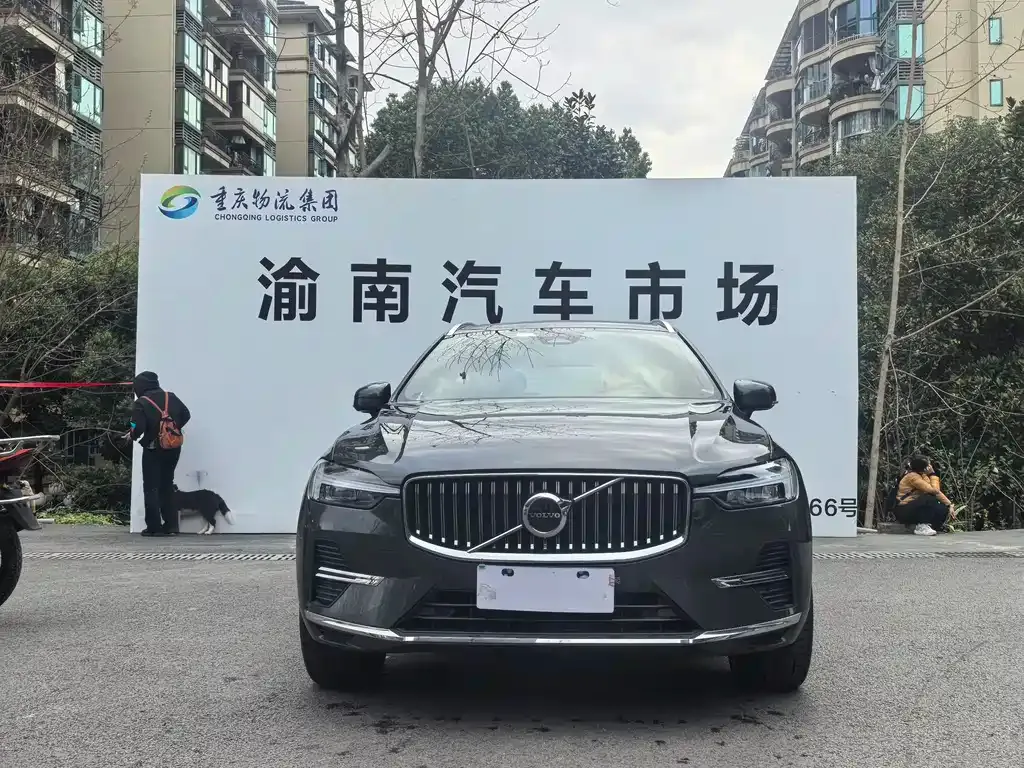 Volvo XC60 — фото 2