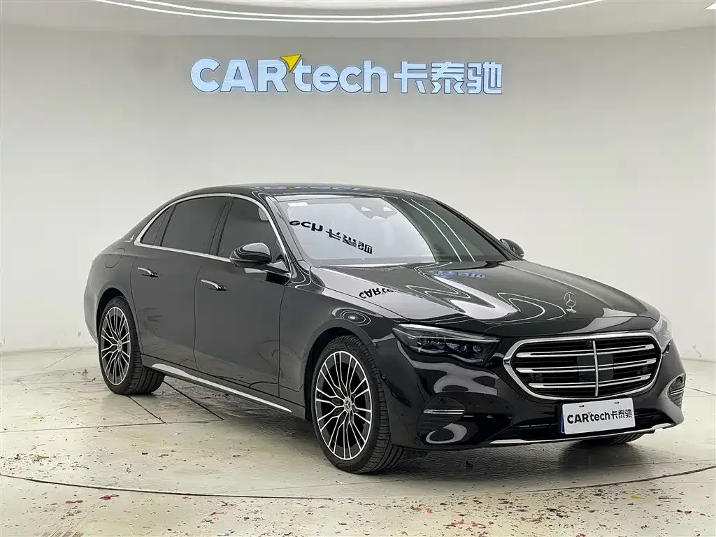 Mercedes-Benz E-Class — фото 10