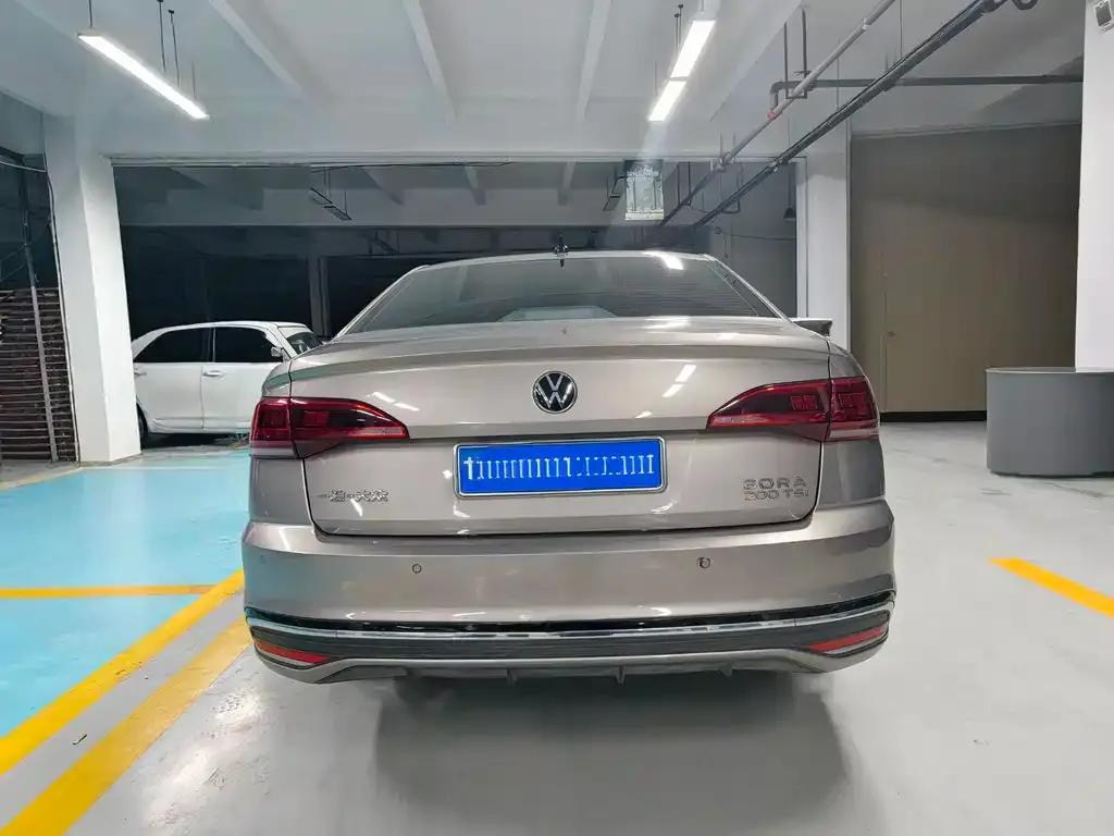 Volkswagen Bora 2023 из CN, фото 6