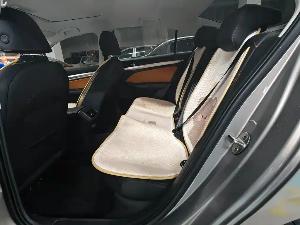 Volkswagen Bora 2023 из CN, фото 9