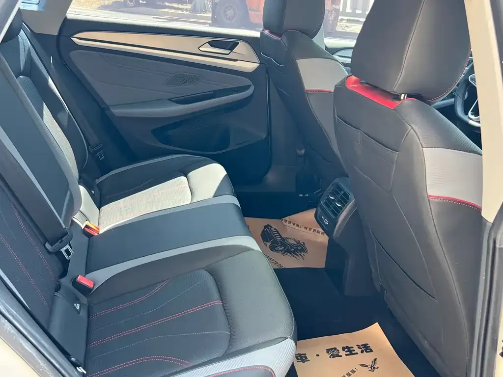 Volkswagen Lamando 2023 из CN, фото 3