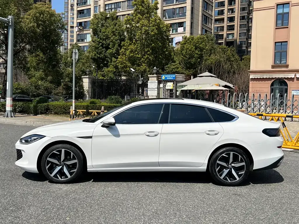Volkswagen Lamando 2023 из CN, фото 6