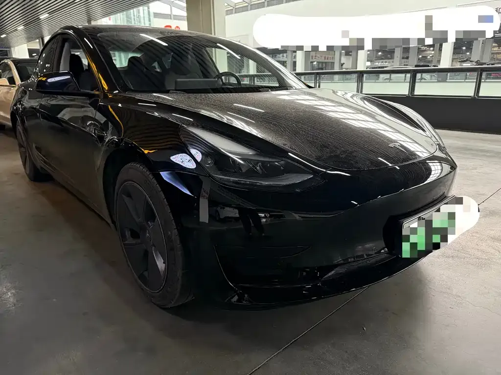 Tesla Model 3 — фото 6