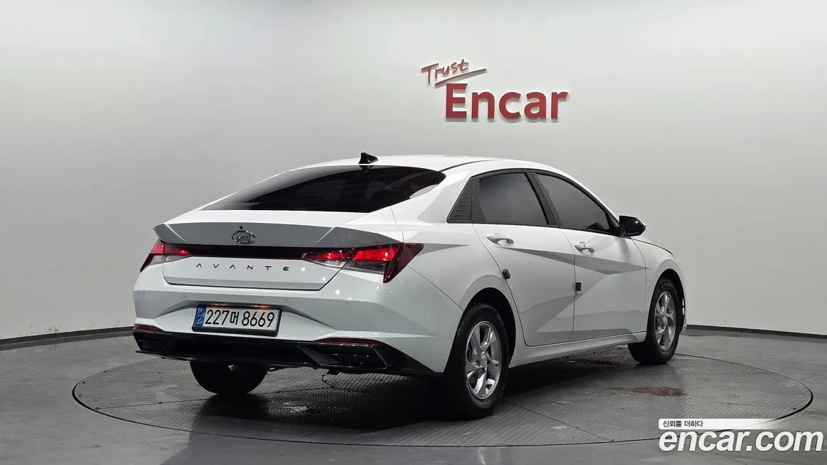 Hyundai AVANTE 2021 из KR, фото 4
