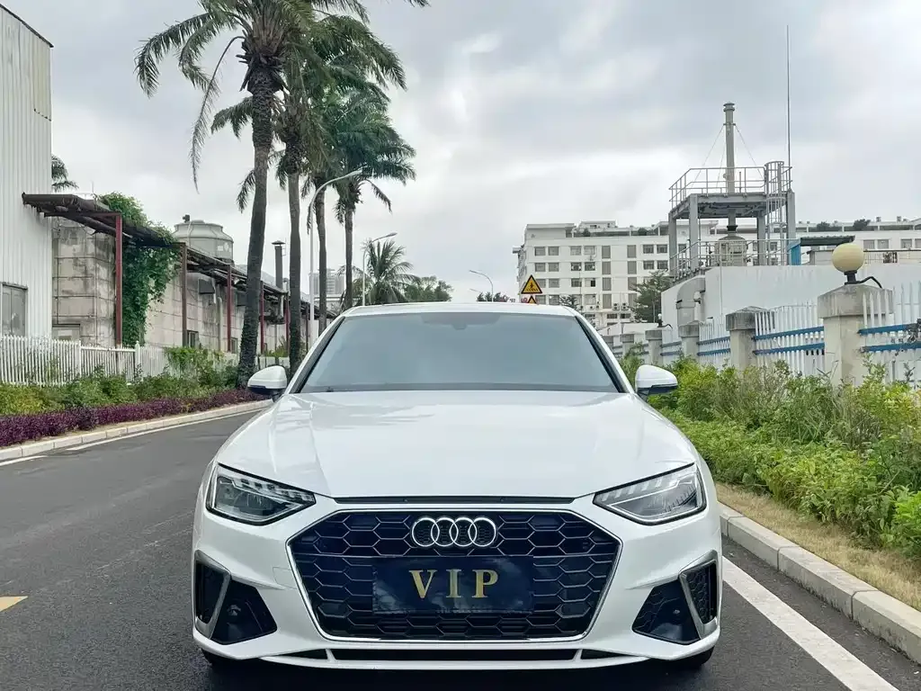 Audi A4L 2024 из CN, фото 9