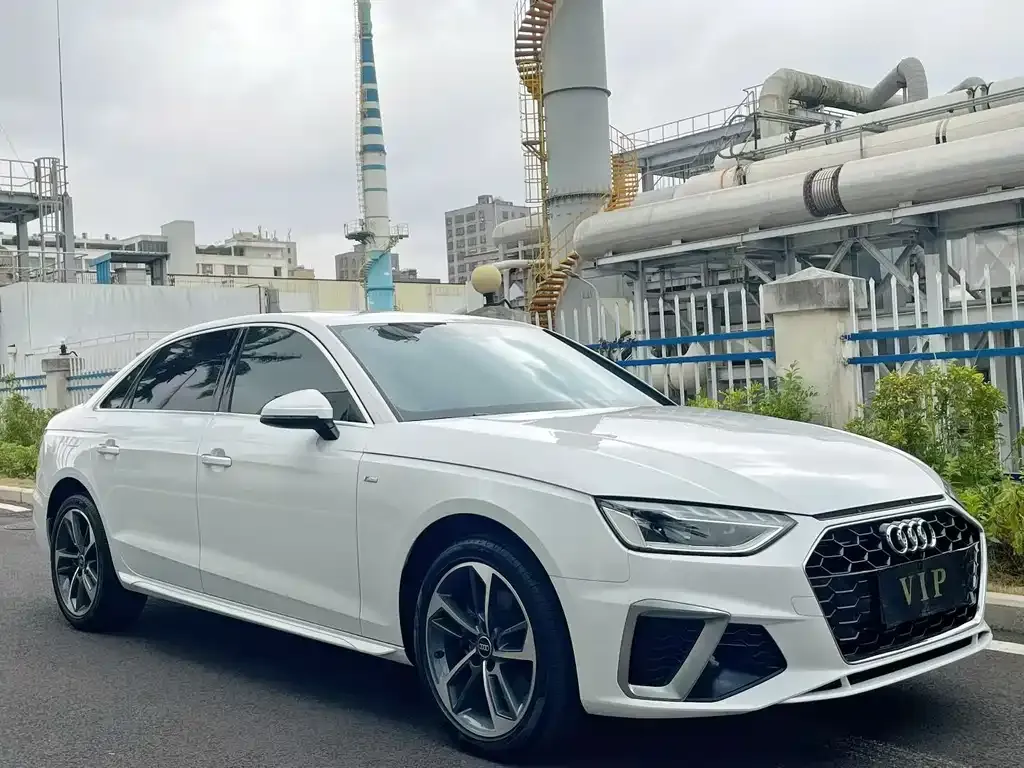 Audi A4L 2024 из CN, фото 4