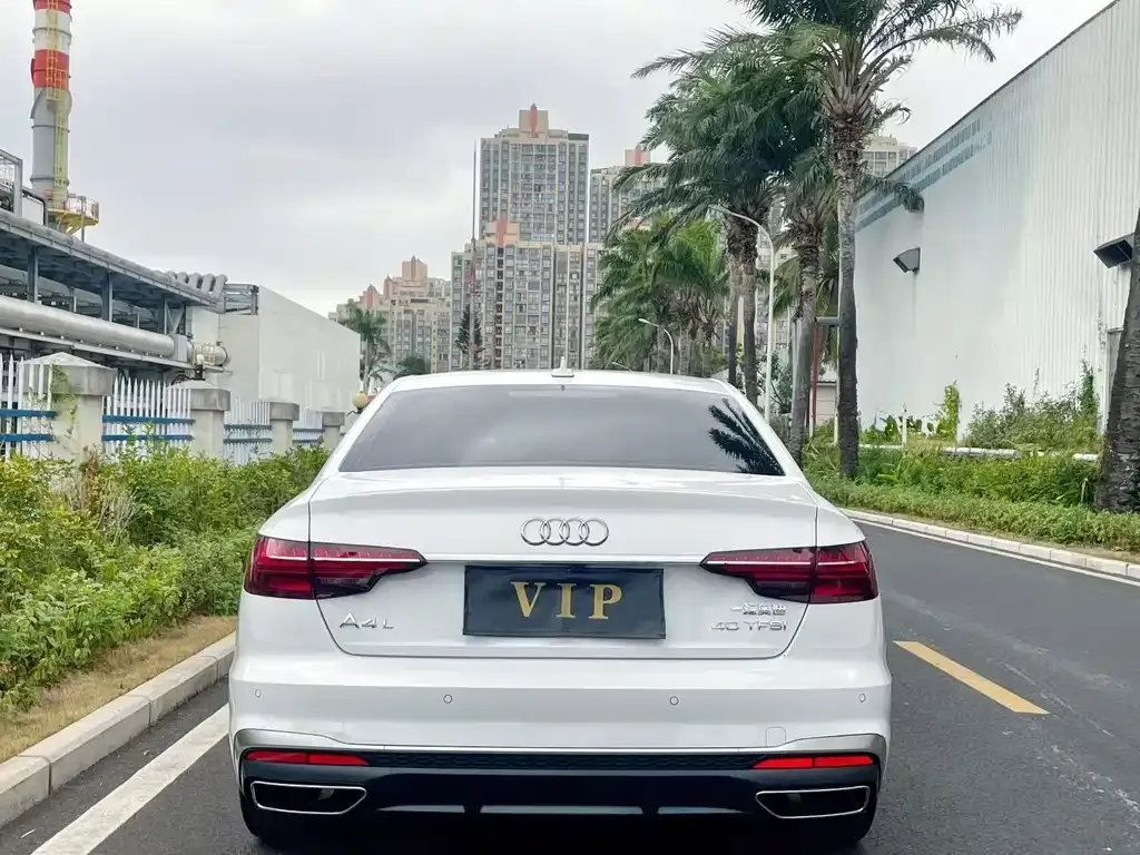 Audi A4L 2024 из CN, фото 6