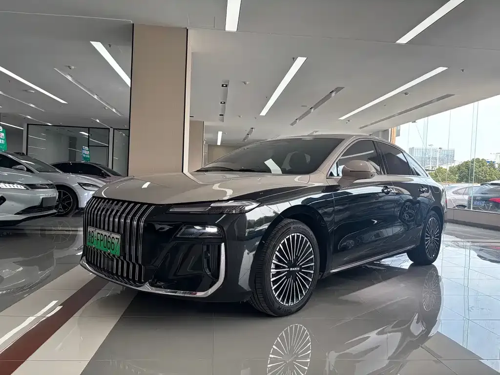 Roewe M7 DMH