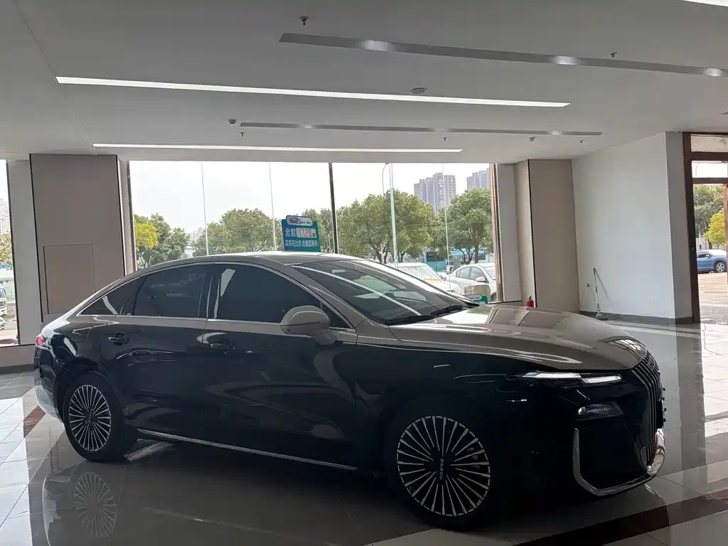 Roewe M7 DMH 2025 из CN, фото 3