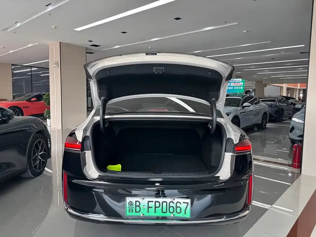 Roewe M7 DMH 2025 из CN, фото 7