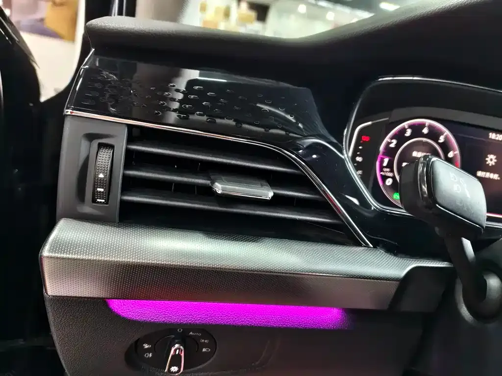 Volkswagen Passat — фото 9