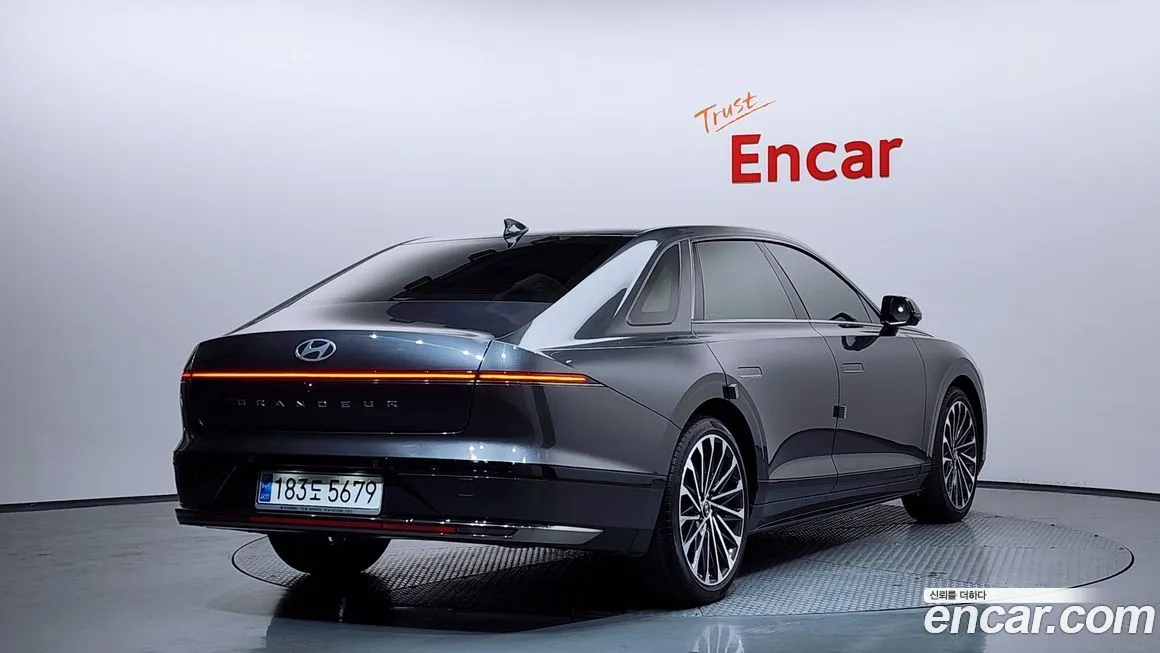 Hyundai Grandeur 2023 из KR, фото 2