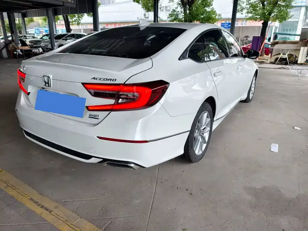 Honda Accord 2022 из CN, фото 7