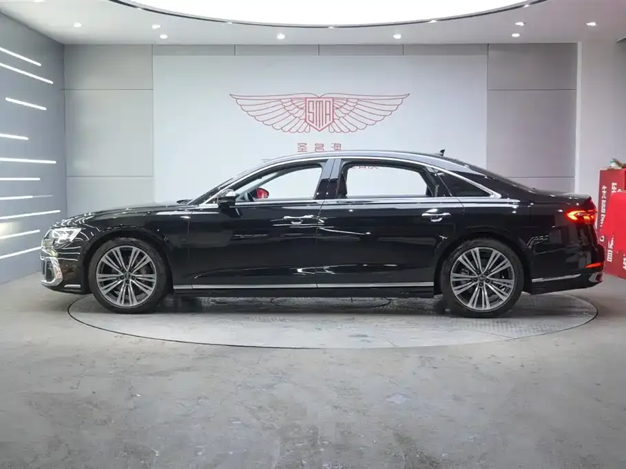 Audi A8 2022 из CN, фото 9