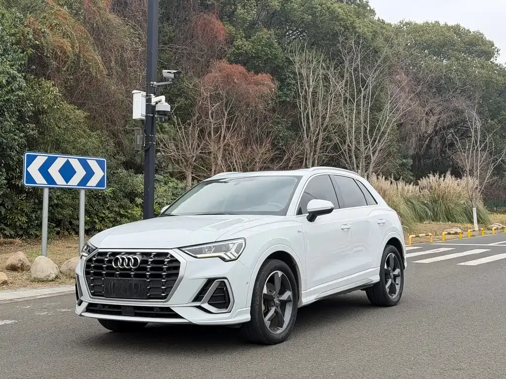 Audi Q3 2021 из CN, фото 1
