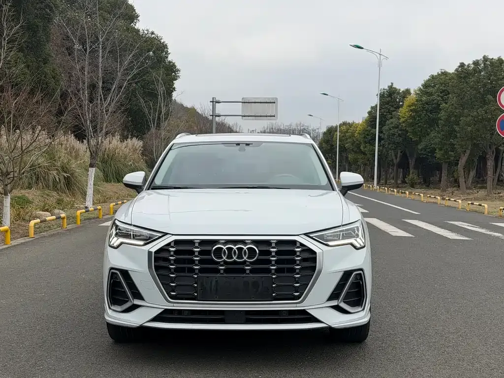 Audi Q3 2021 из CN, фото 10