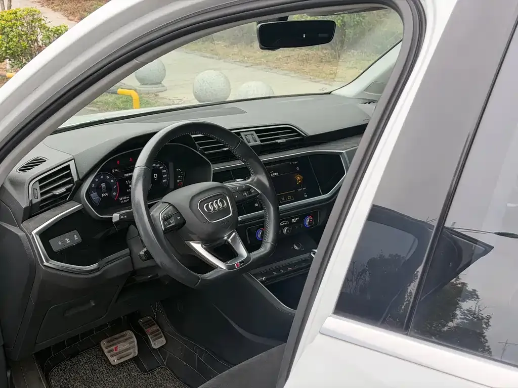 Audi Q3 2021 из CN, фото 8