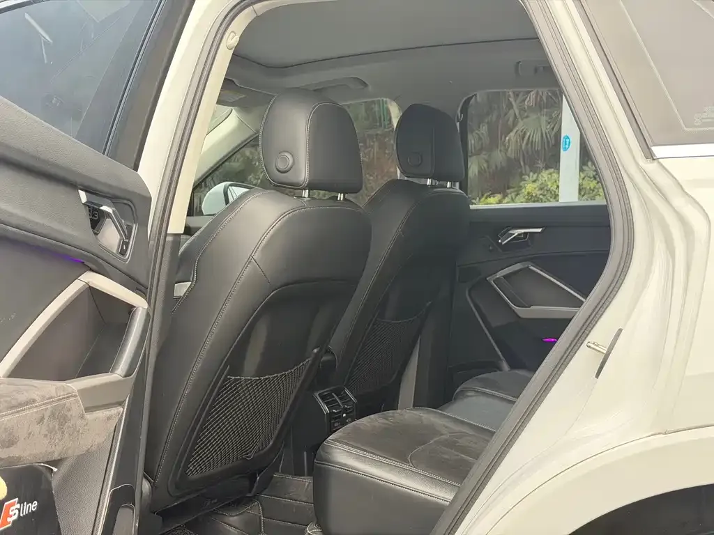 Audi Q3 2021 из CN, фото 2