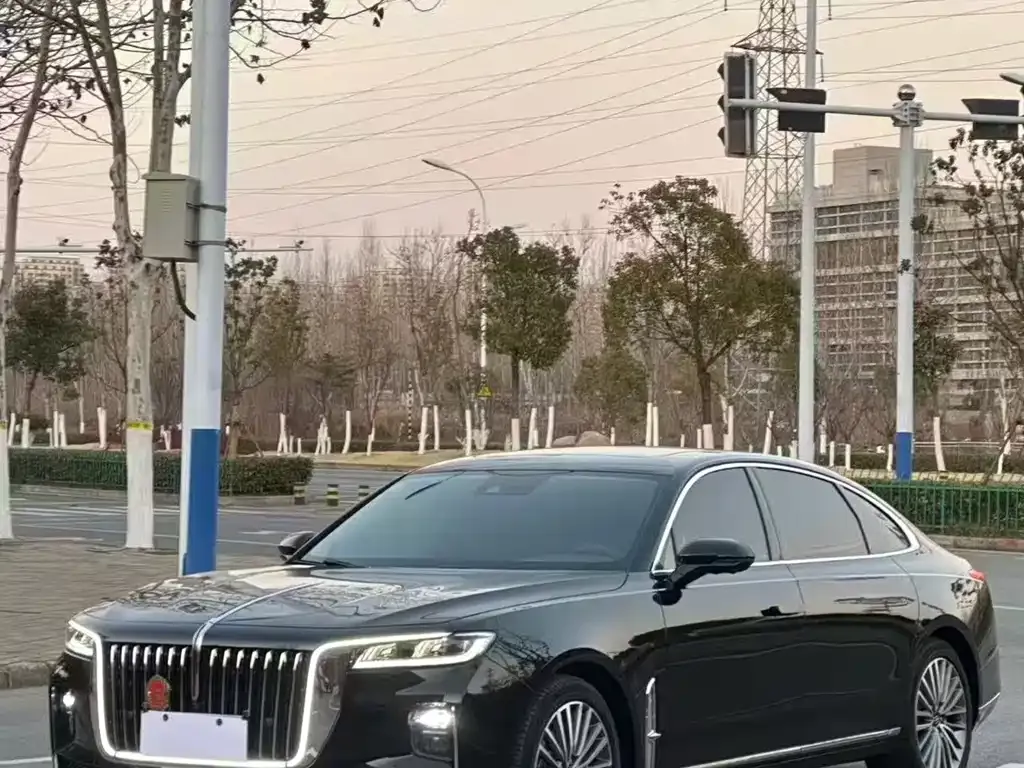 Hongqi H9 — фото 1