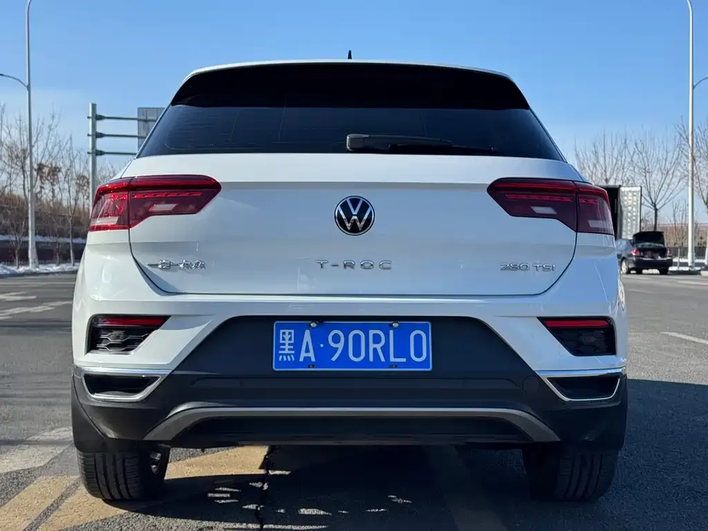 Volkswagen T-Roc 2023 из CN, фото 2