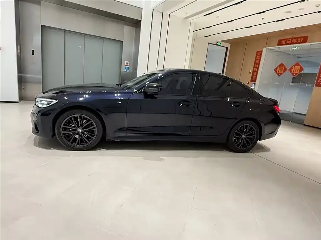 BMW 3 Series 2021 из CN, фото 2
