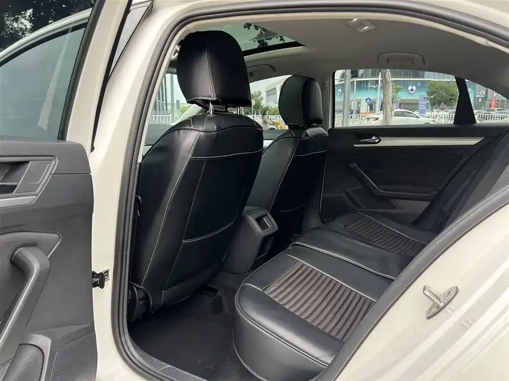 Volkswagen Lamando 2022 из CN, фото 6