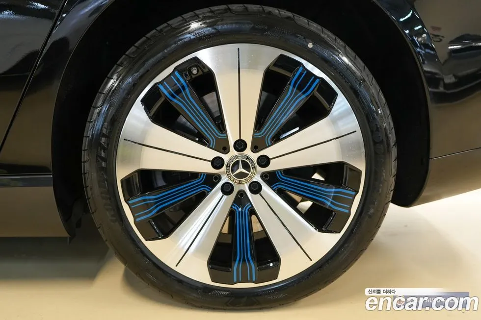 Mercedes-Benz EQS 2023 из KR, фото 7
