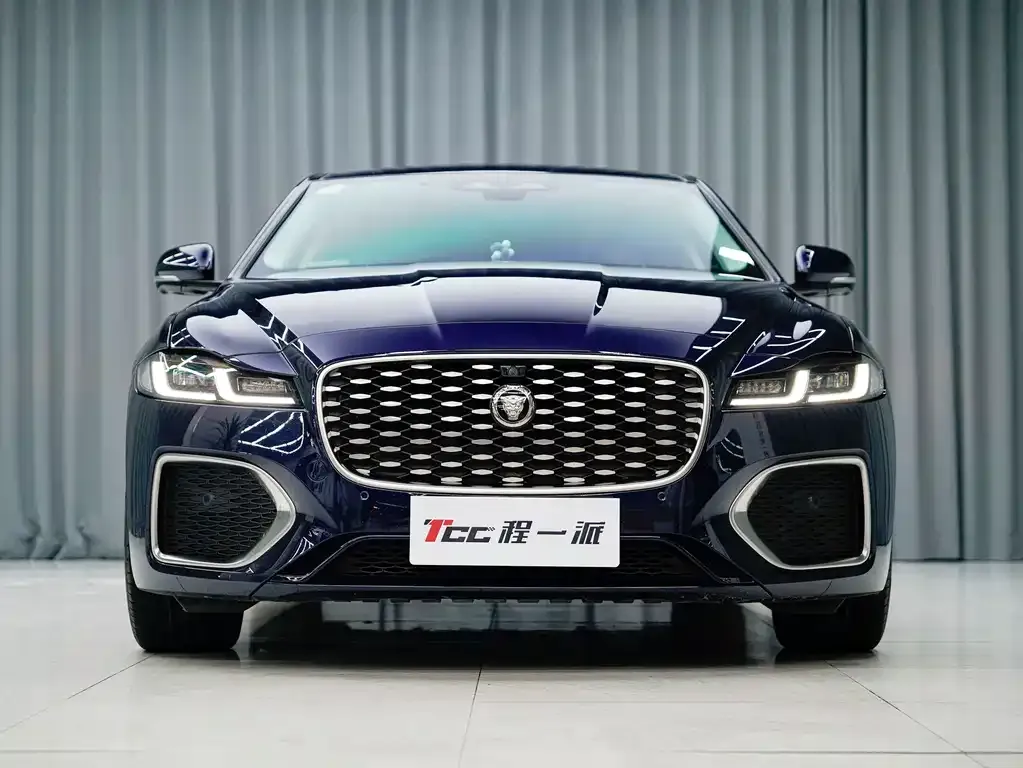 Jaguar XFL — фото 4