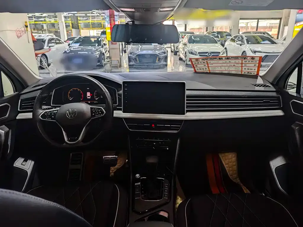 Volkswagen Tiguan L 2023 из CN, фото 3
