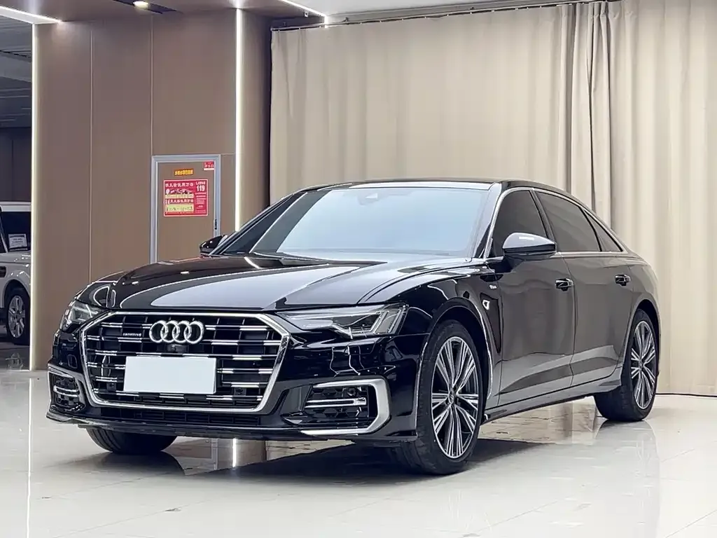 Audi A6L — фото 1