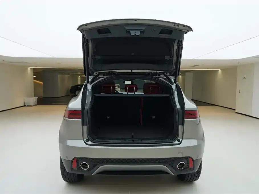 Jaguar E-PACE 2023 из CN, фото 8