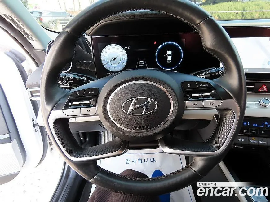 Hyundai AVANTE — фото 9