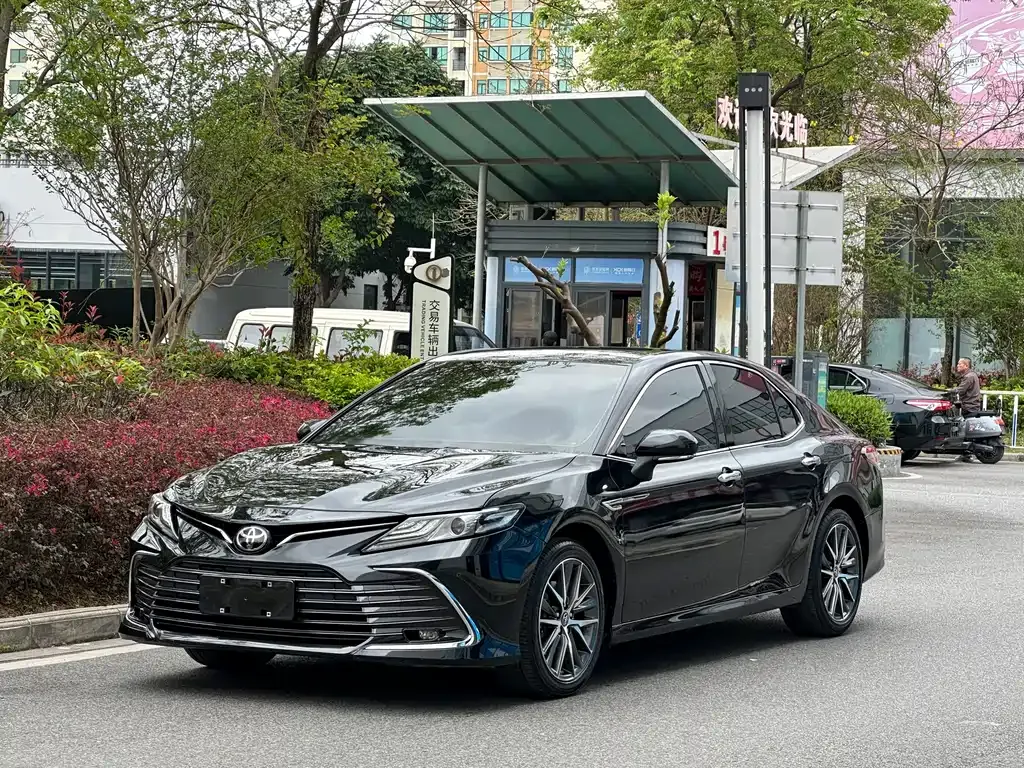 Toyota Camry 2022 из CN, фото 1