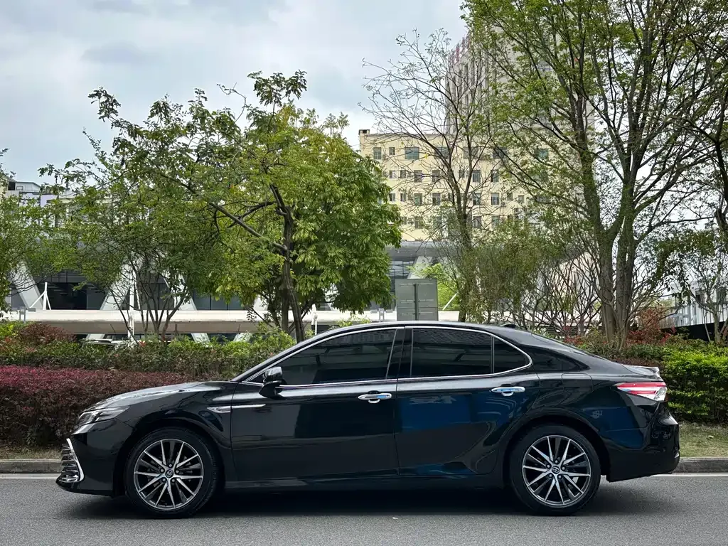Toyota Camry 2022 из CN, фото 10